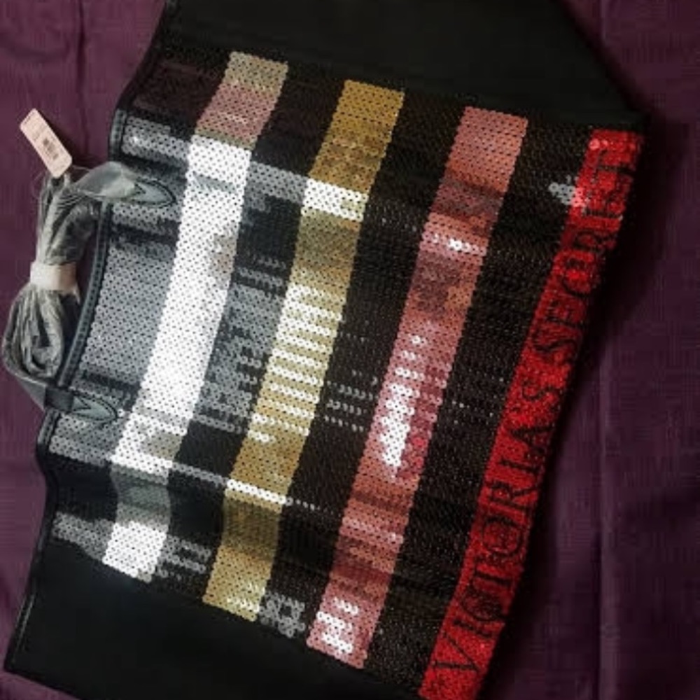 VS Tote